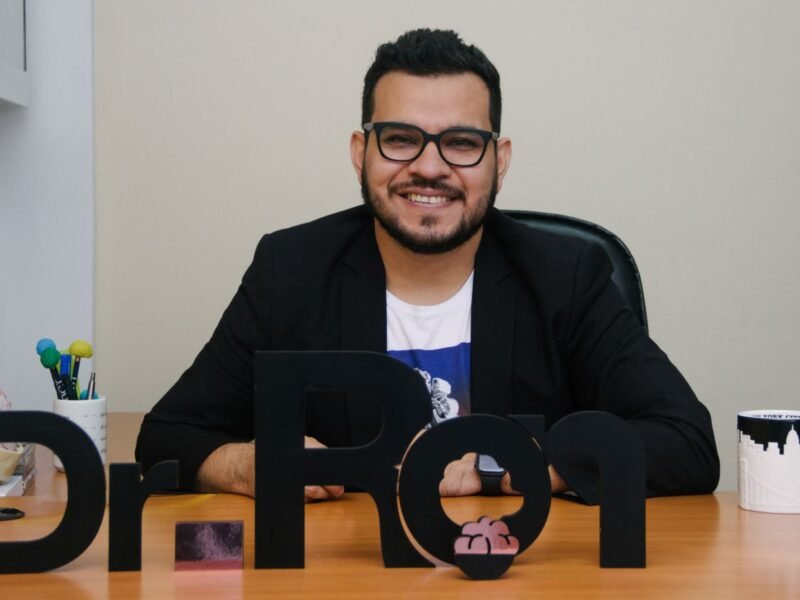 Dr. Daniel Dávila - Portafolio - Dr. Ron Website